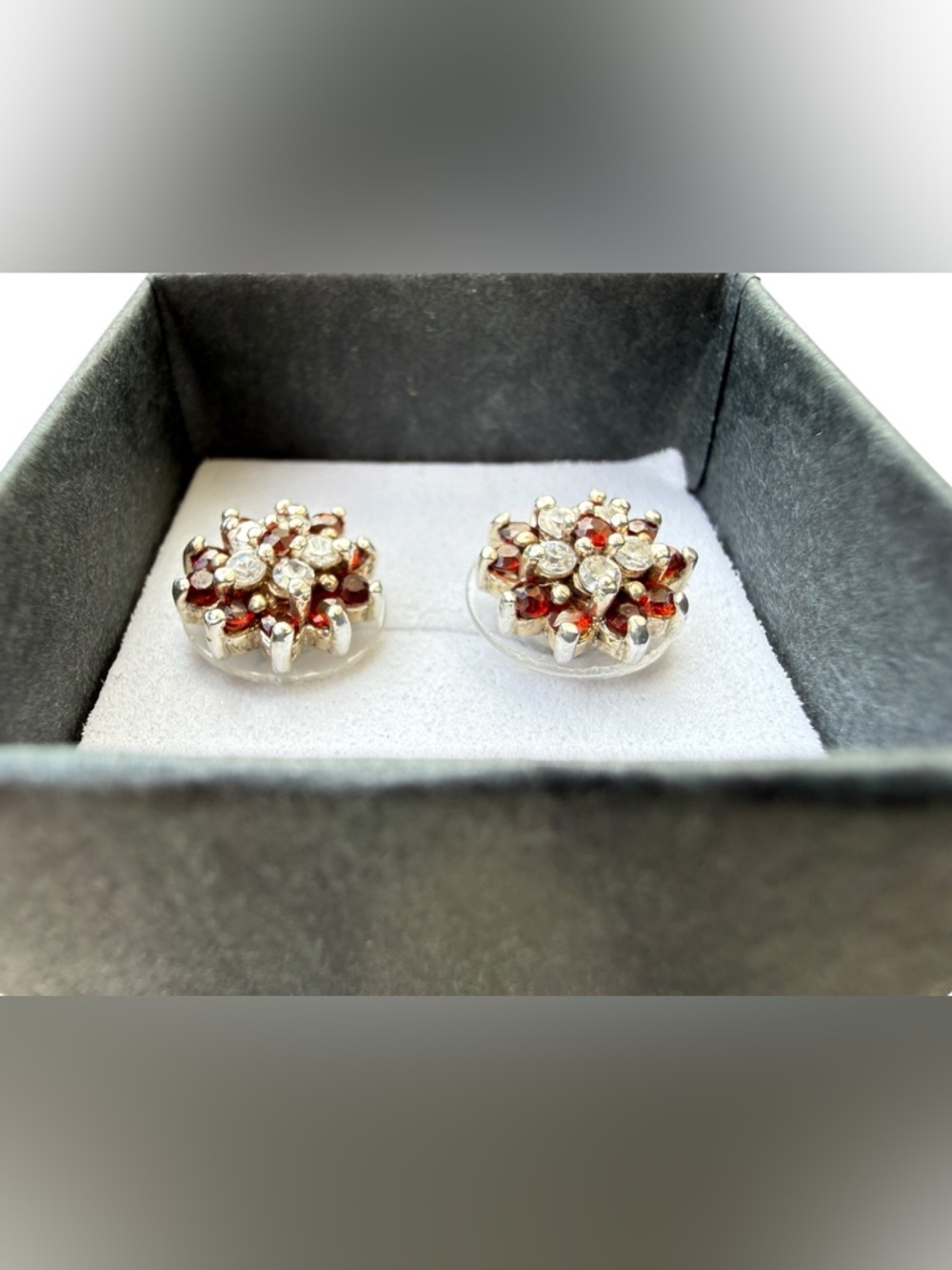 925 Sterling Silver Garnet & White Topaz Pierced Earrings Vintage - Picture 3 of 8